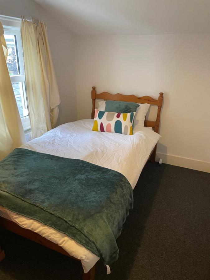 Cozy 3 Bedrooms Home Off Mill Road Sleep CBG Dış mekan fotoğraf